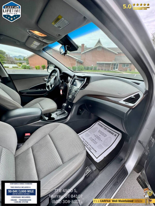 2017 Hyundai Santa Fe SE