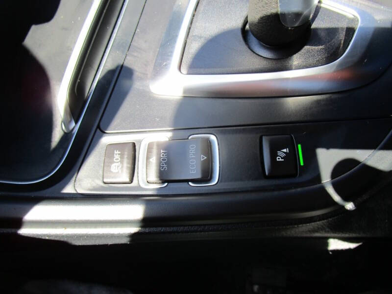 2016 BMW 3 Series 320i