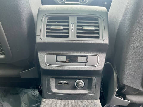 2022 Audi Q5 quattro S line Prem Plus 45 TFSI