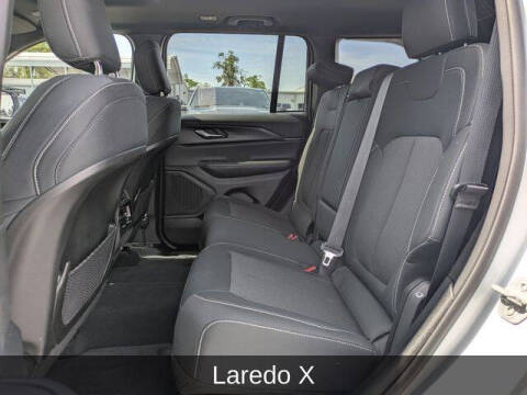 2024 Jeep Grand Cherokee Laredo X