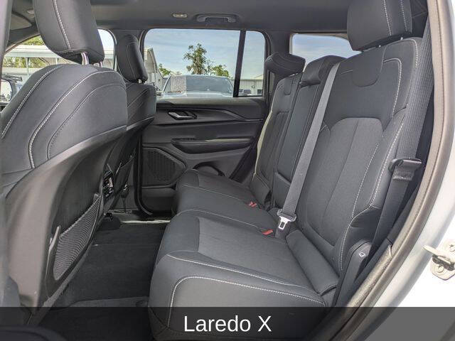 2024 Jeep Grand Cherokee Laredo X
