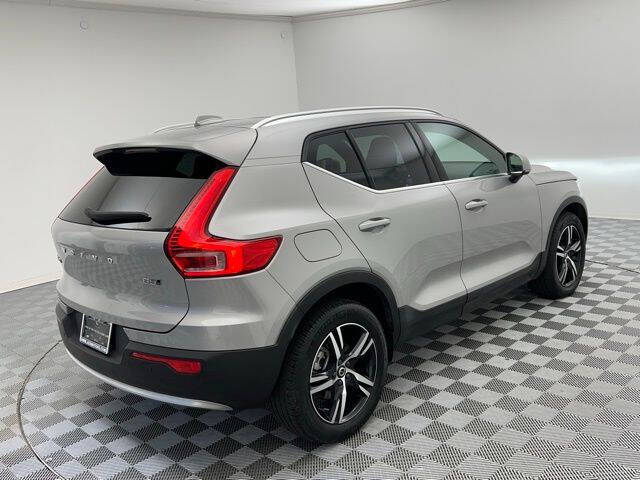 2024 Volvo XC40