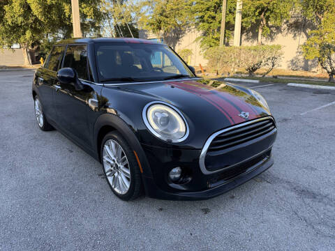 2017 MINI Hardtop 4 Door Cooper