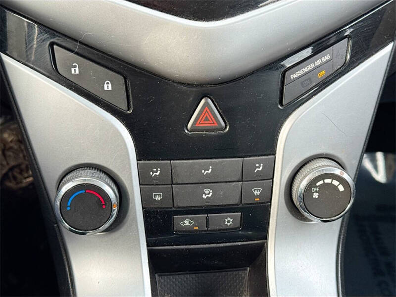 2011 Chevrolet Cruze LS