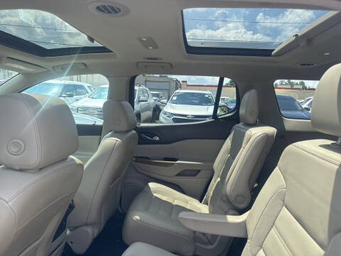 2017 GMC Acadia Denali