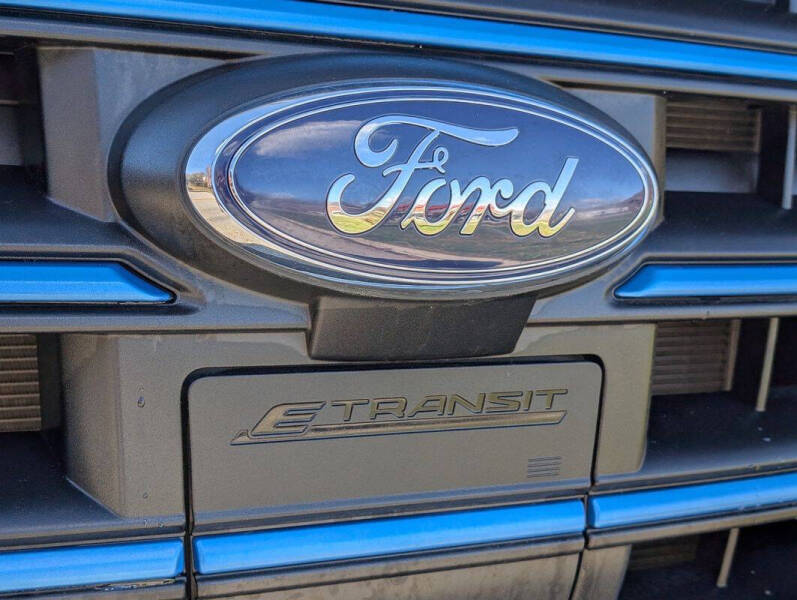 2023 Ford E-Transit 350