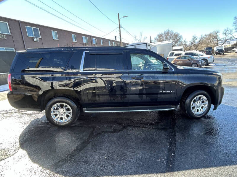 2017 GMC Yukon XL SLE