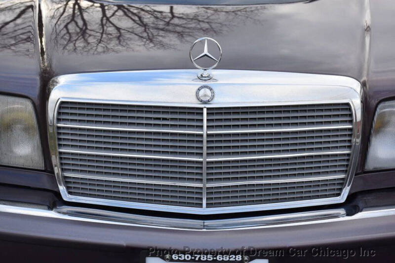 1991 Mercedes-Benz 560-Class 560 SEL