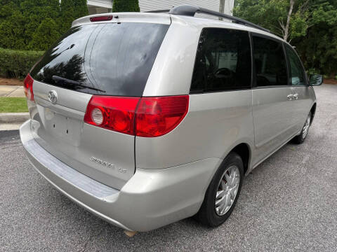 2006 Toyota Sienna LE 7 Passenger