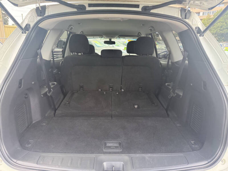 2015 Nissan Pathfinder SV