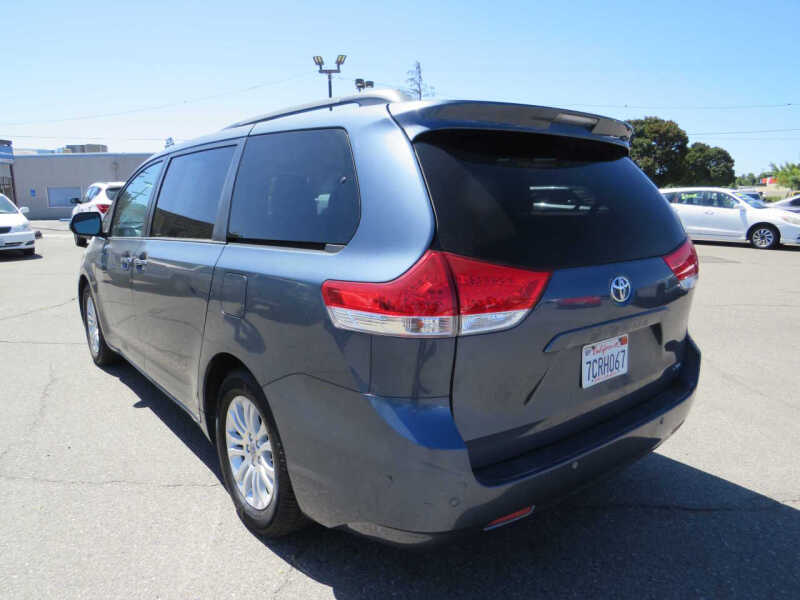 2013 Toyota Sienna