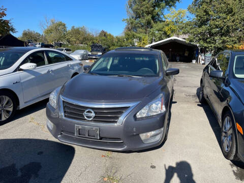 2013 Nissan Altima for sale at Auto Land Inc in Fredericksburg VA