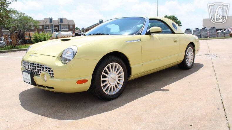 2005 Ford Thunderbird