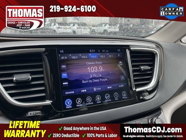 2017 Chrysler Pacifica Touring-L Plus