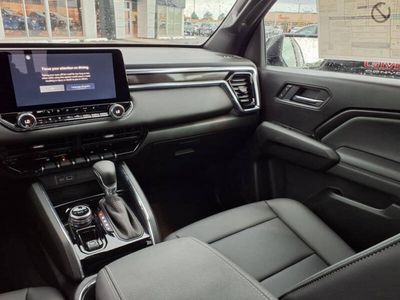 2025 GMC Canyon Elevation