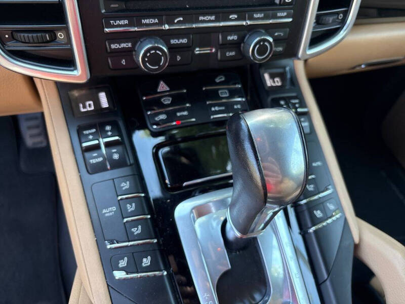 2016 Porsche Cayenne