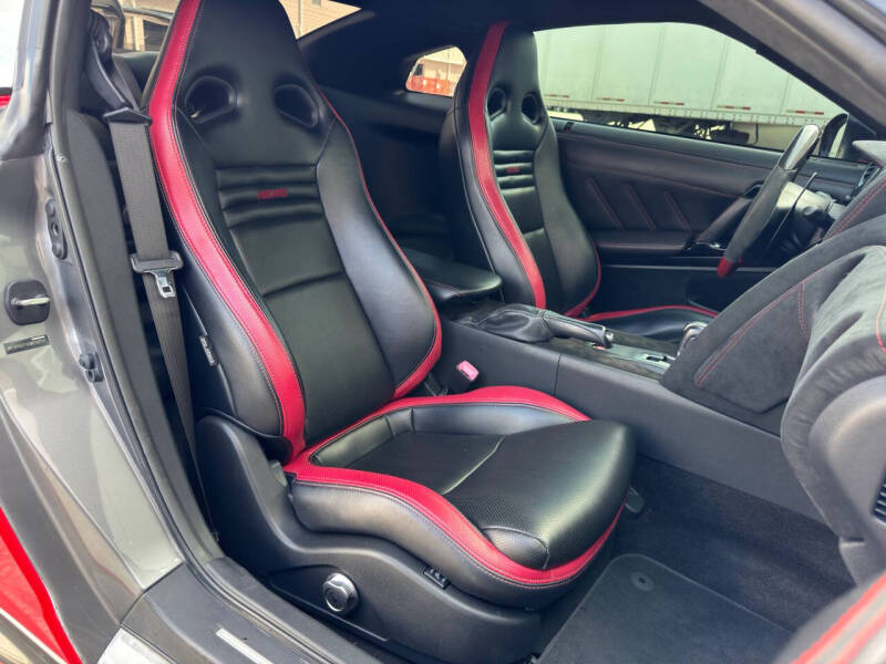 2016 Nissan GT-R Premium