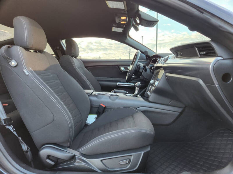 2022 Ford Mustang Mach 1