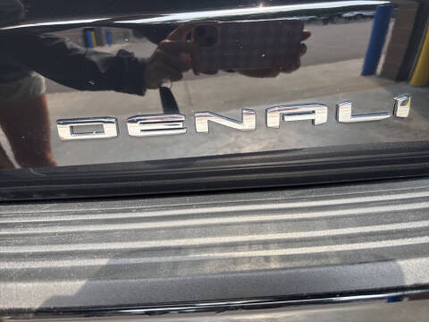 2024 GMC Yukon XL Denali