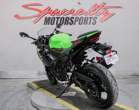 2022 Kawasaki Ninja 400 ABS KRT Edition