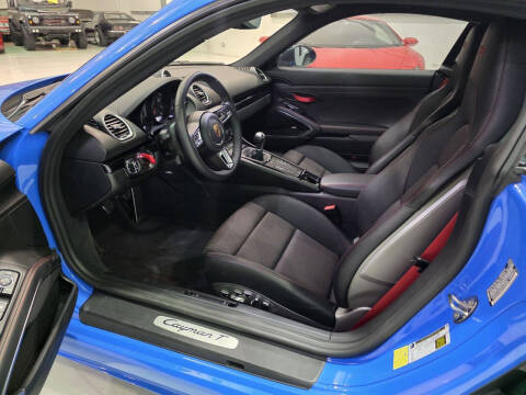 2023 Porsche 718 Cayman T
