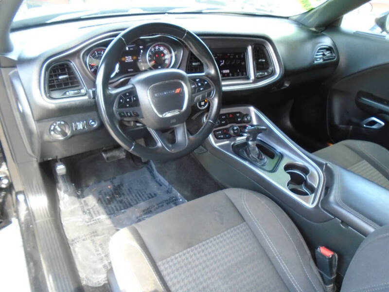 2018 Dodge Challenger SXT