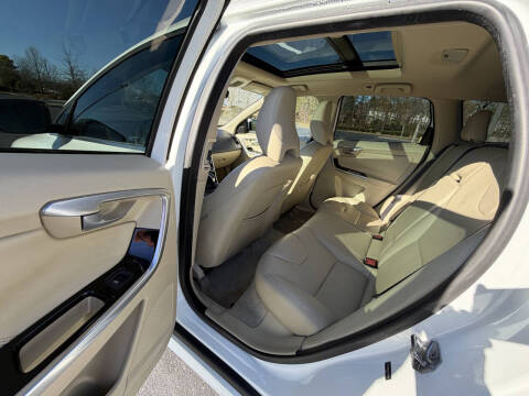 2015 Volvo XC60 T5 Drive-E Premier