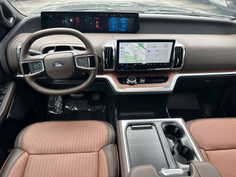 2026 Ford Expedition MAX King Ranch