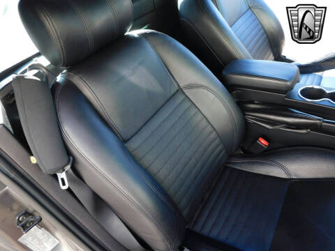 2003 Ford Thunderbird