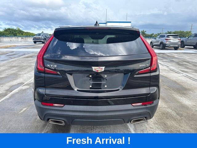 2023 Cadillac XT4 Luxury
