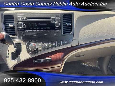2012 Toyota Sienna XLE 8-Passenger