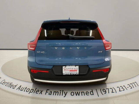 2025 Volvo XC40 B5 Plus Bright Theme