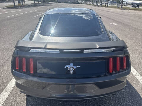2017 Ford Mustang V6