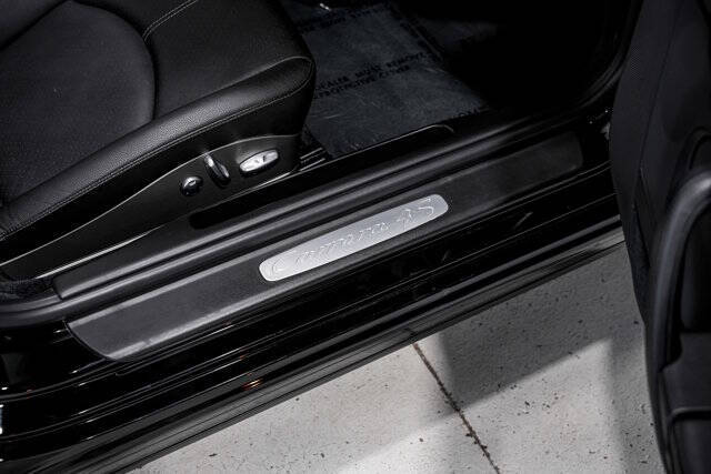 2011 Porsche 911 Carrera 4S