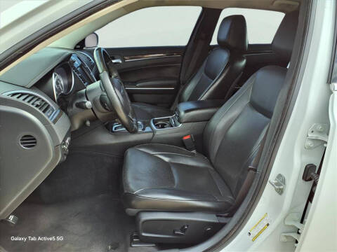 2019 Chrysler 300 Limited