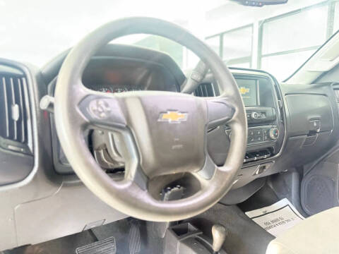 2018 Chevrolet Silverado 1500 Custom