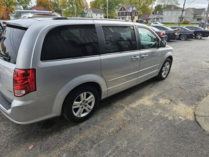 2011 Dodge Grand Caravan Crew