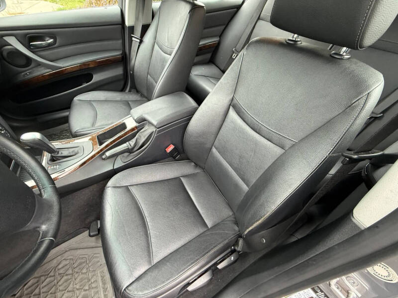 2011 BMW 3 Series 328i