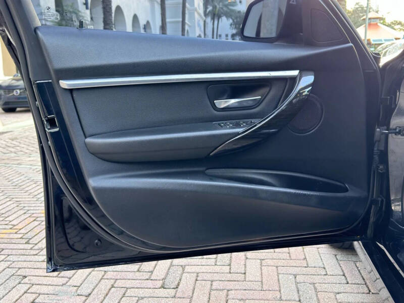 2018 BMW 3 Series 330i