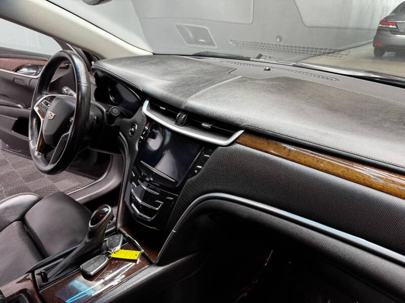 2017 Cadillac XTS Premium Luxury