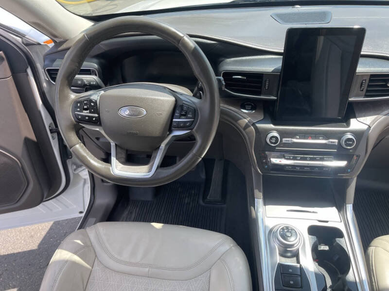 2020 Ford Explorer Platinum