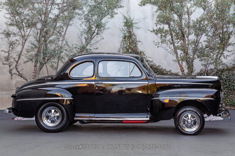 1948 Ford Super Deluxe