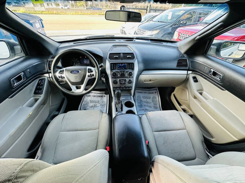 2012 Ford Explorer