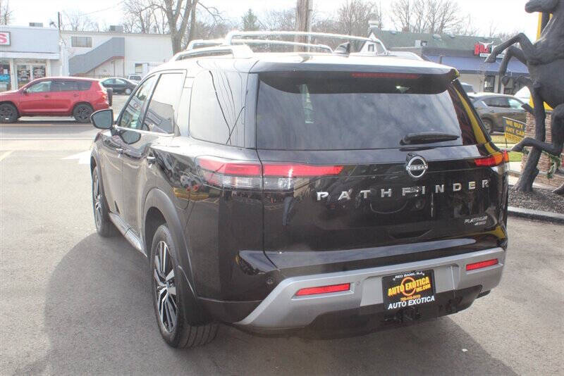 2023 Nissan Pathfinder Platinum