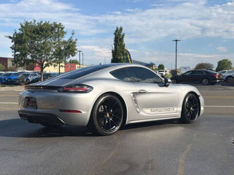 2024 Porsche 718 Cayman Style Edition