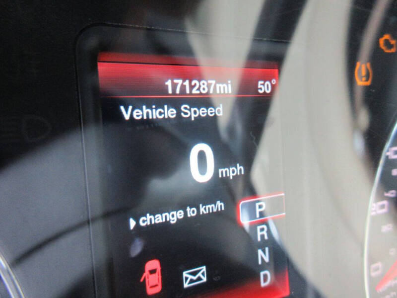 2013 Dodge Charger SE