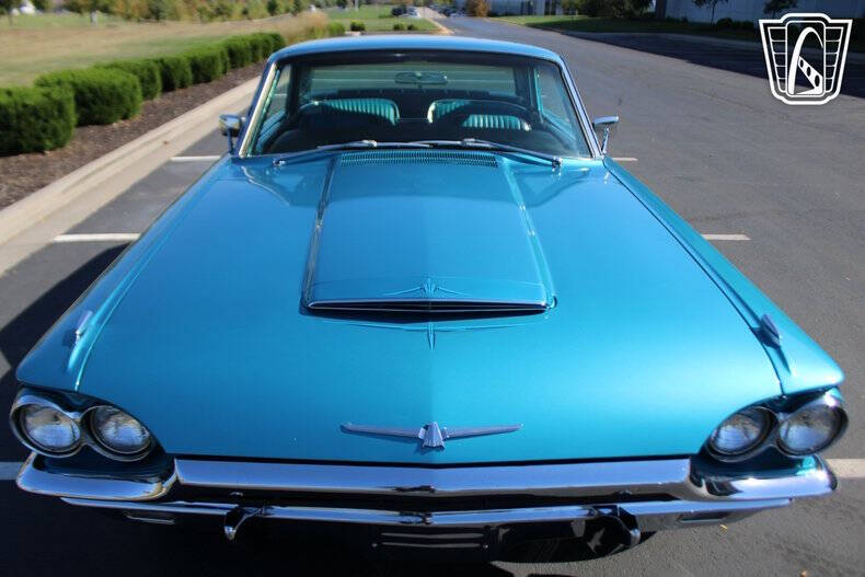1965 Ford Thunderbird