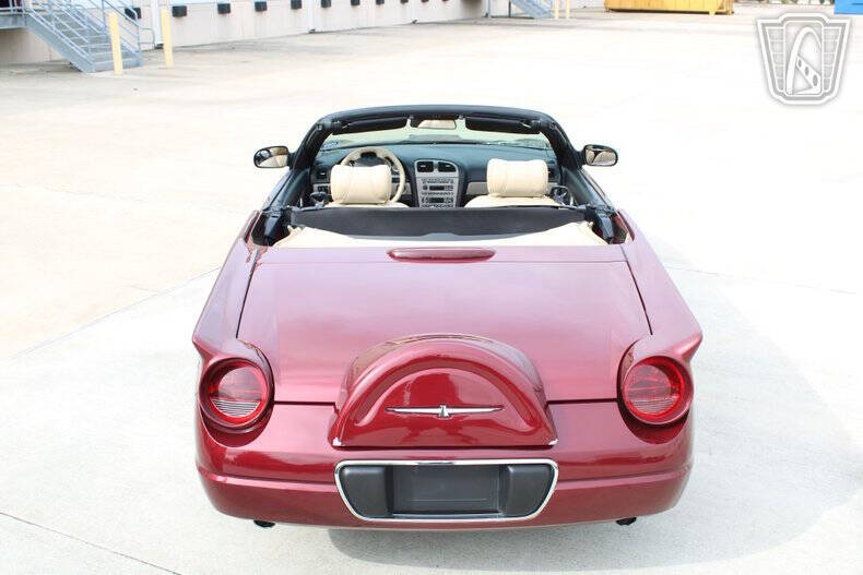 2004 Ford Thunderbird Deluxe