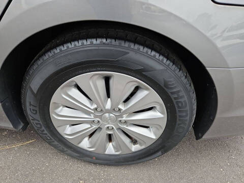 2017 Hyundai Sonata Hybrid SE