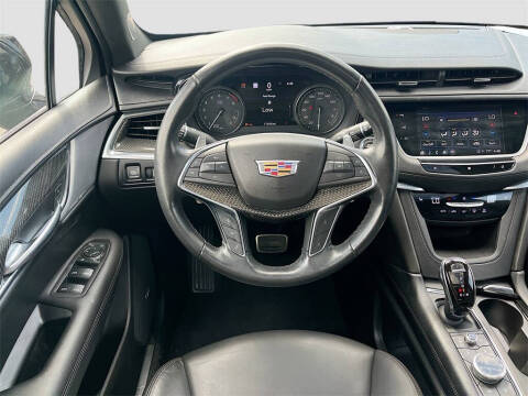 2021 Cadillac XT5 Sport